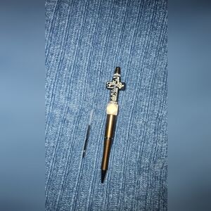 Decorative Gold Cross Pen with Cream Accent - Unbranded